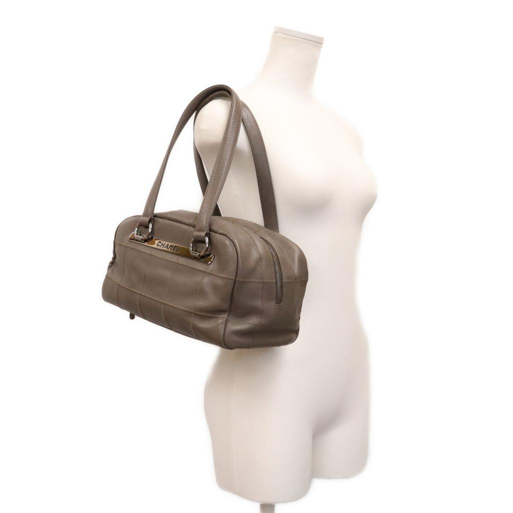 CHANEL A26135, Unit 9: Gray Caviar Skin, Chocolate Bar, Mini Boston Buck Boston bag grayUsed