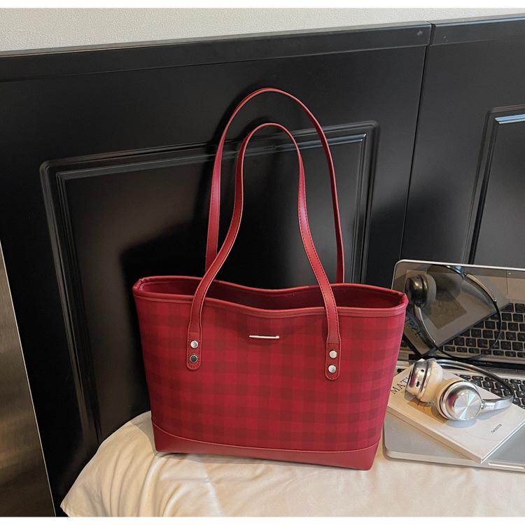 Simple and large-capacity tote bag plaid women's bag 2025 new trend fashionable shoulder bag foreign underarm bag