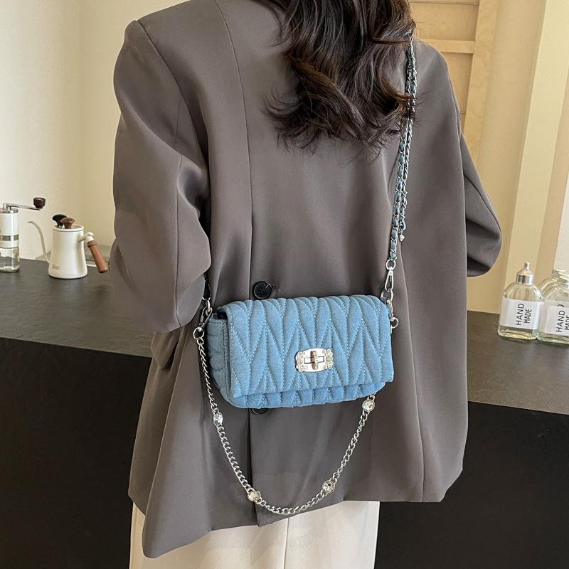 Bag Women's New Versatile Chain Crossbody Bag One Shoulder Small Square Bag
