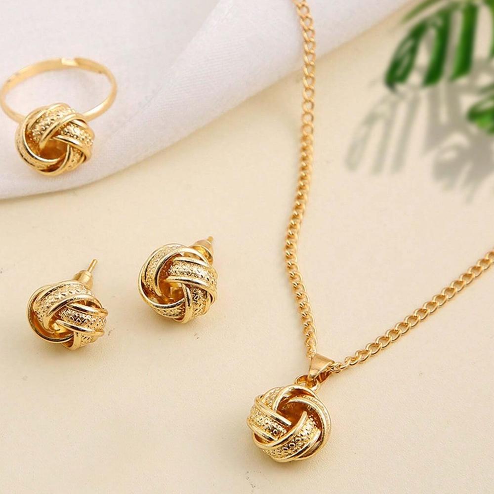 4pcs/set Twist Design Zircon Set Simple Geometric MetalNecklace Stud Earrings Ring Set