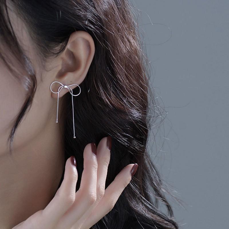 Versatile Bow Earrings That Are Being Asked about The New Style of The New Trendy Earrings with High-end Design Earrings