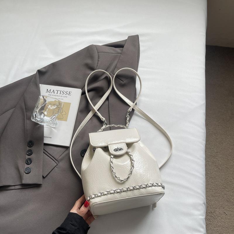 High-value Foreign-style Niche Silver Women's Backpack 2025 Summer New Mini Backpack Student Travel Schoolbag