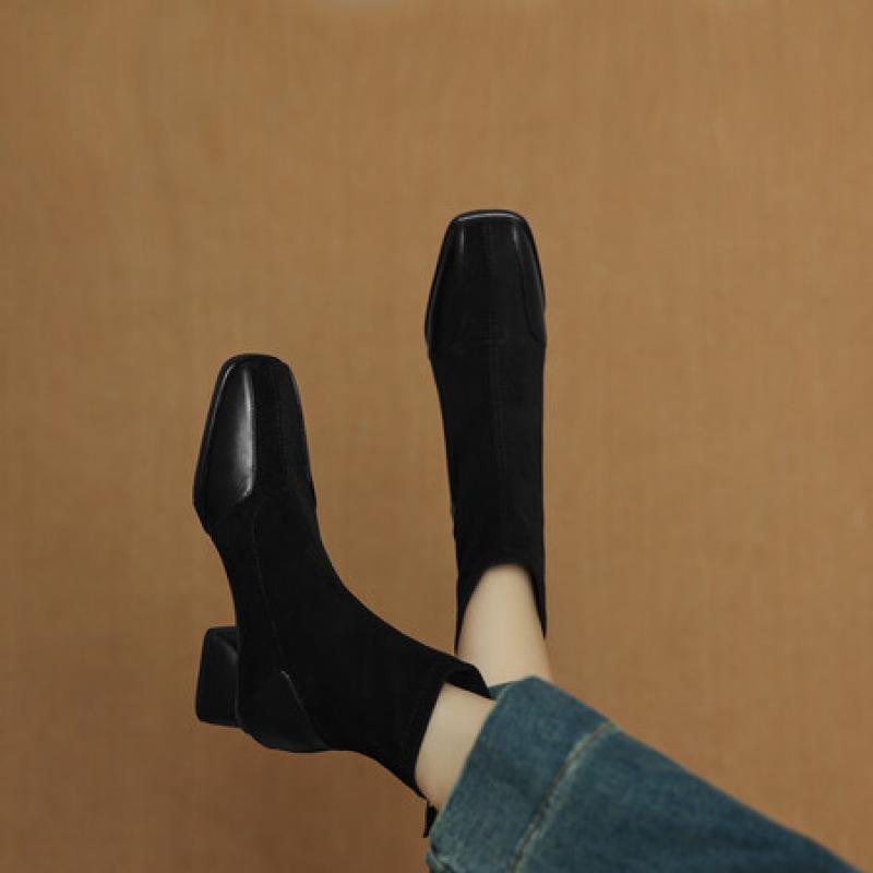 Autumn and winter women's suede Martin boots low heel large size women's boots square head Korean version leather boots rear zipper new medium boots