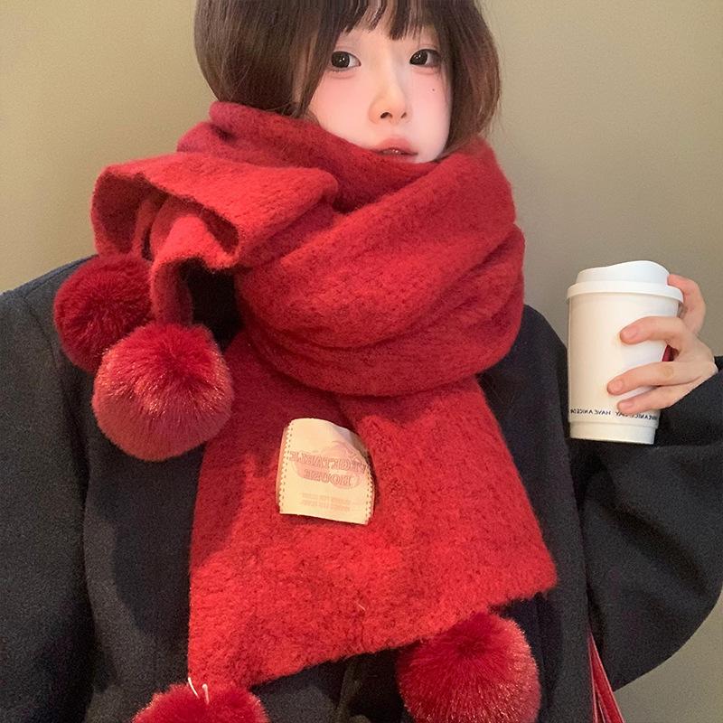 

Красный пушистый вязаный шарф с помпоном женский осенне-зимний атмосферный милый утолщенный теплый рождественский шарф 172cm красный