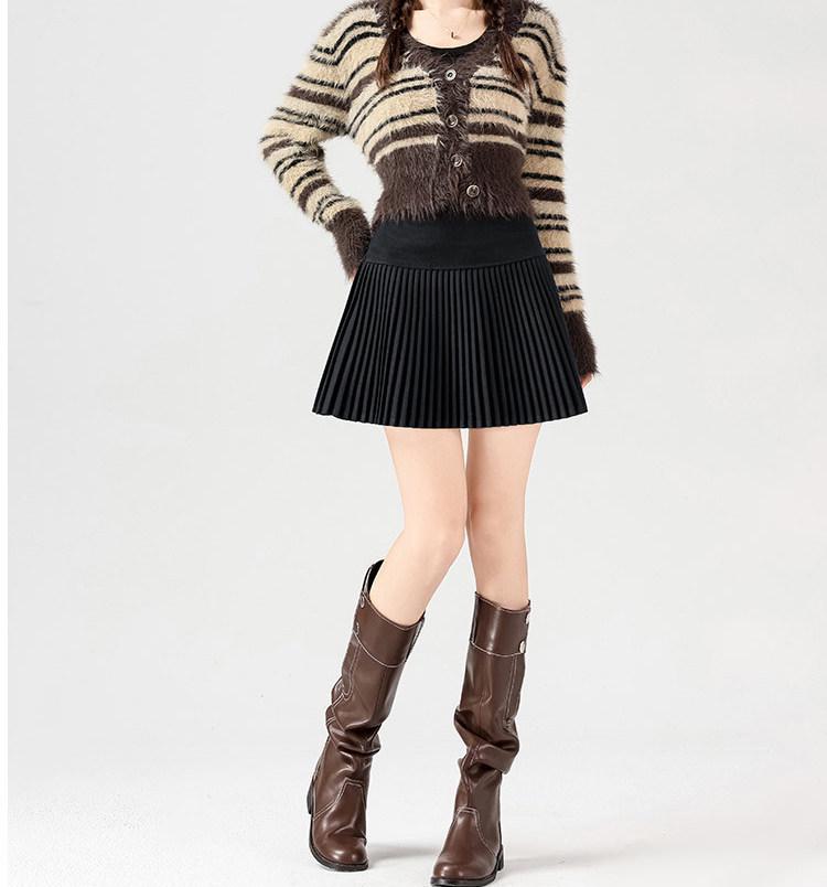 Gray Wool A-line Pleated Skirt - Women's Petite High Waist, Slimming, Short, Autumn/Winter 2025.