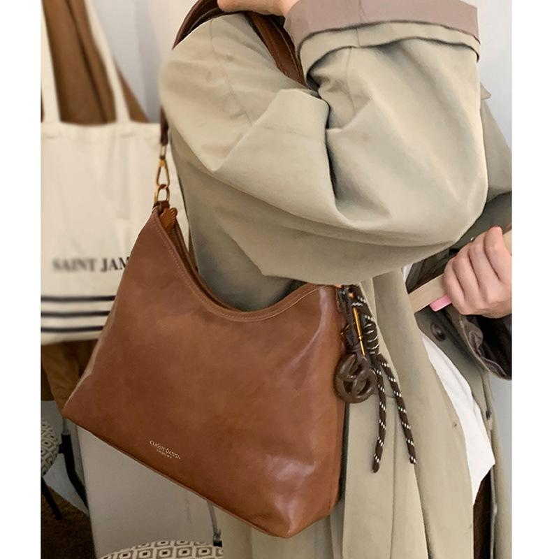 Tote Bag Women'S Bag Autumn And Winter Armpit Bag Large Capacity Fashion Versatile Retro Commuter Shoulder Bag