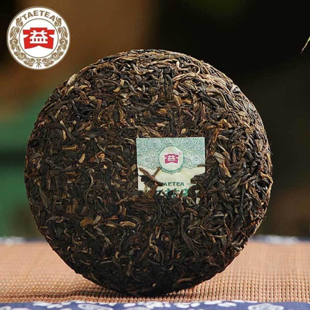 150g TAETEA 7542 Syrový koláč Puer Dayi Menghai Sheng Pu-erh