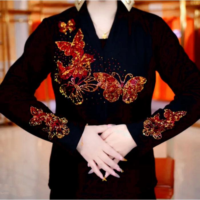 V-Neck Thermal Velvet Long-Sleeve Top with Hot Drill Detailing - Trendy Autumn/Winter Base Layer for Women.