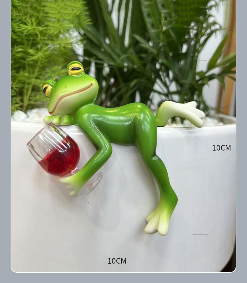 Creative Resin Simulation Frog Potted Plant Decoration Cute Animals Suitable for Decorating Homes, Gardens, and Flower Pots
