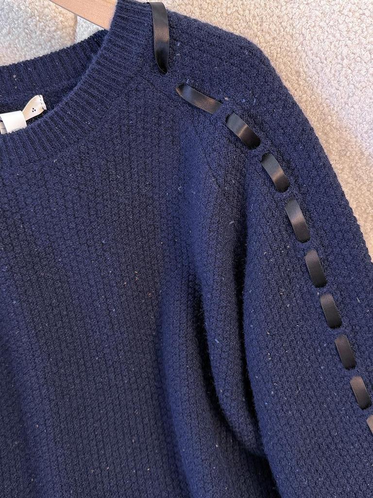 Plus Size Women's Winter Sweater - Loose Knit Wool Top with Stylish Design (130-350 Jin)