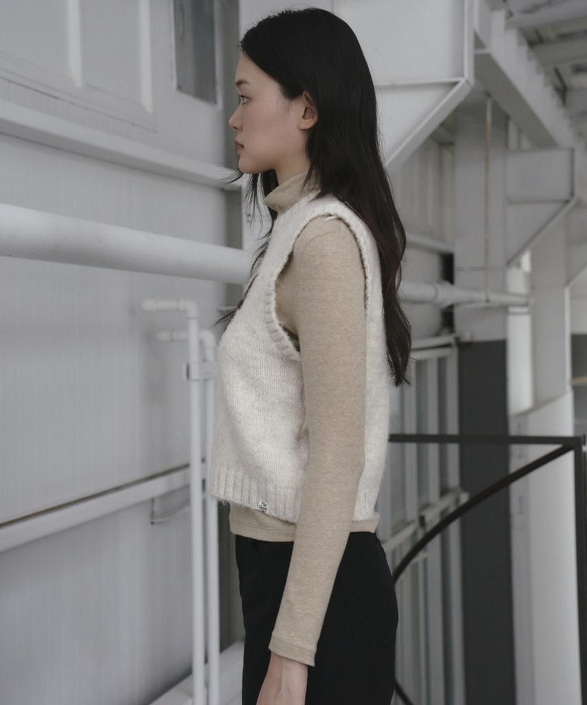 The Green Lab Cat Jacquard Vest [Oatmeal]