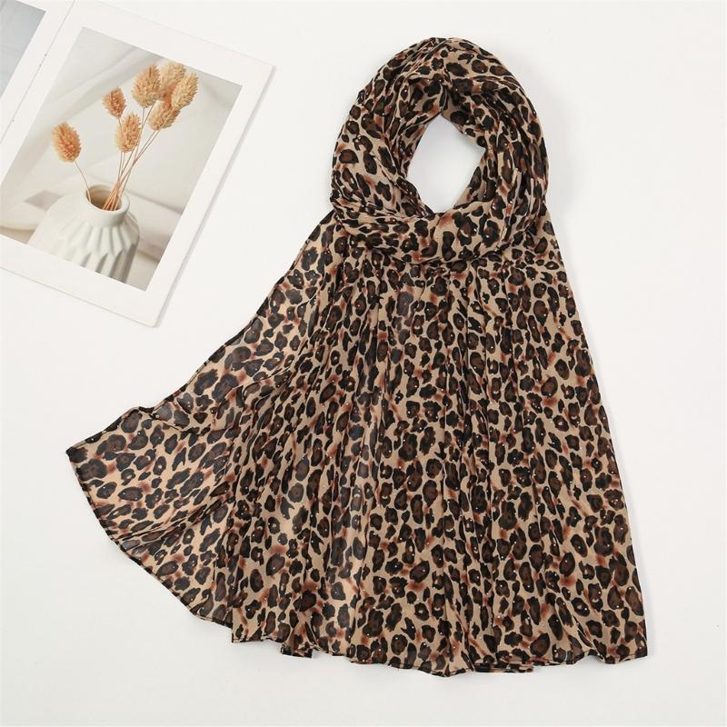 Leopard Pattern Scarf Lightweight Polyester Neckerchief Shawl Elegant Head Wrap Lady Girls Fashion Accessory