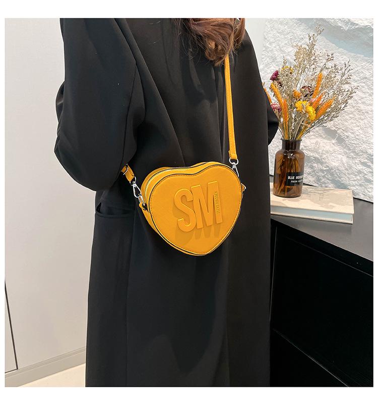 2025 Valentine's Day Popular Heart-Shaped Shoulder Bag for Women - European & American Fashion