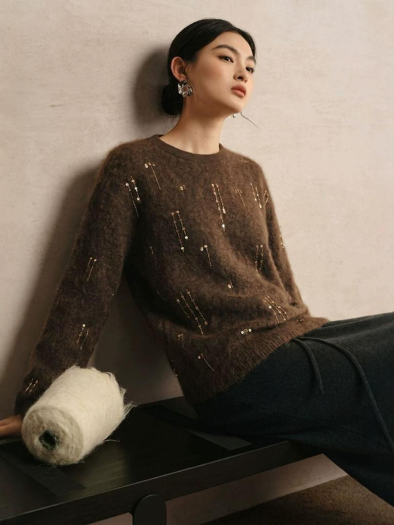 Women's Autumn/Winter Round Neck Sequin Embroidered Sweater - Soft Knit, Fashionable Base Layer