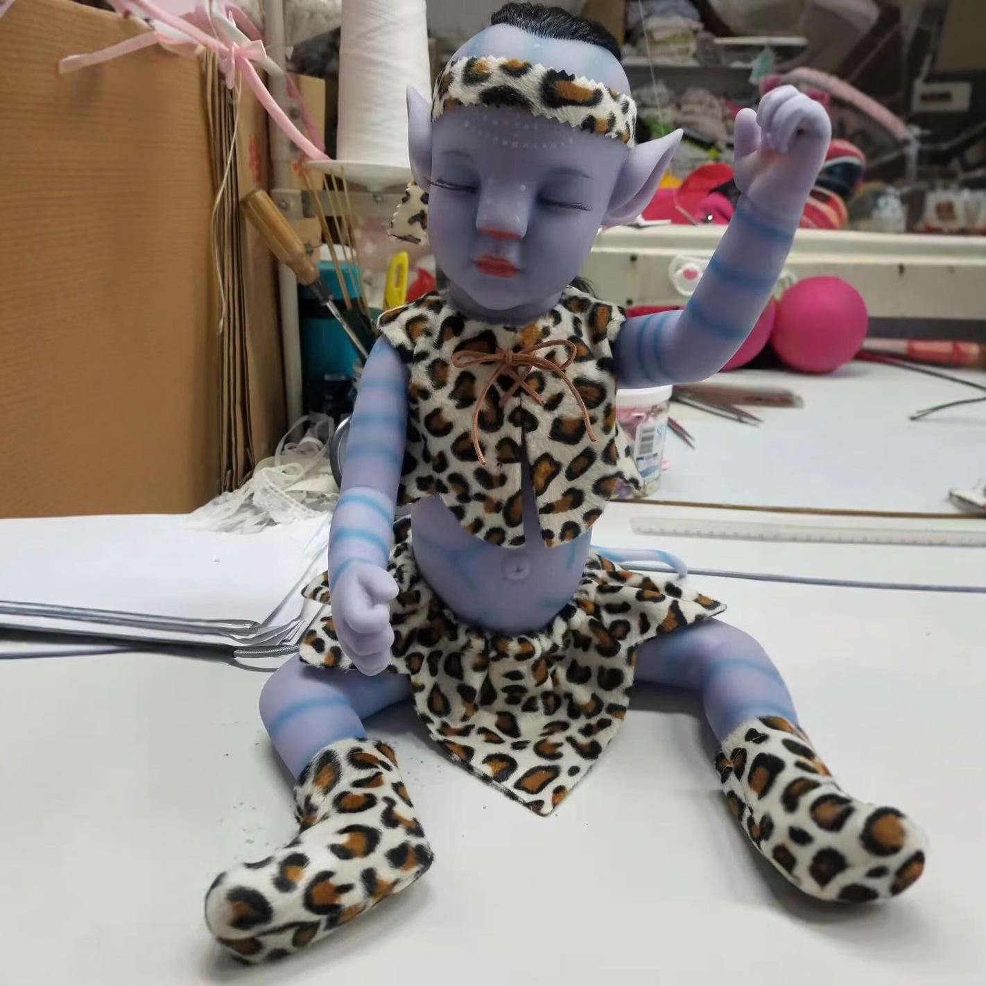 

Светящаяся кукла-реборн Аватар 55 см 30cm Boy