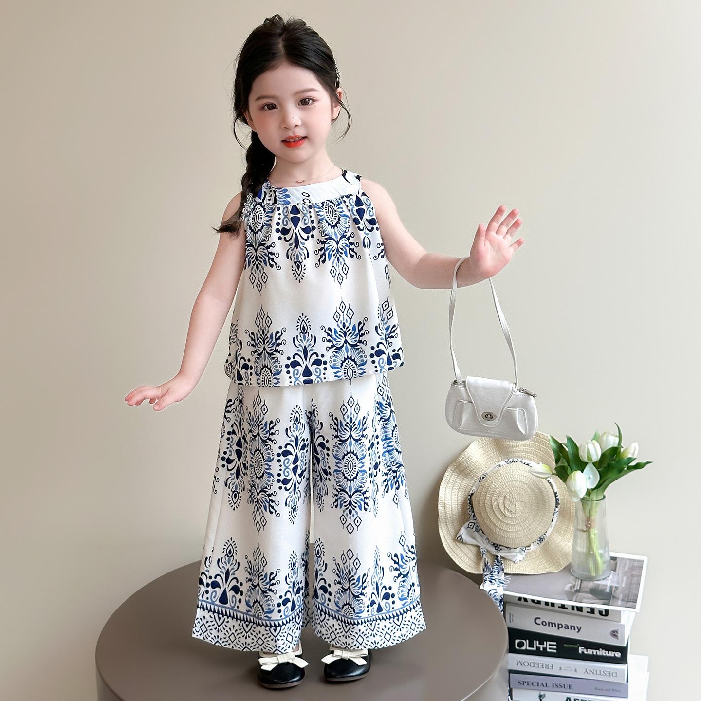 Летний детский комплект без рукавов с вырезом, новый детский отпускной стиль, широкие брюки для девочки, тонкий комплект из двух предметов 90cm