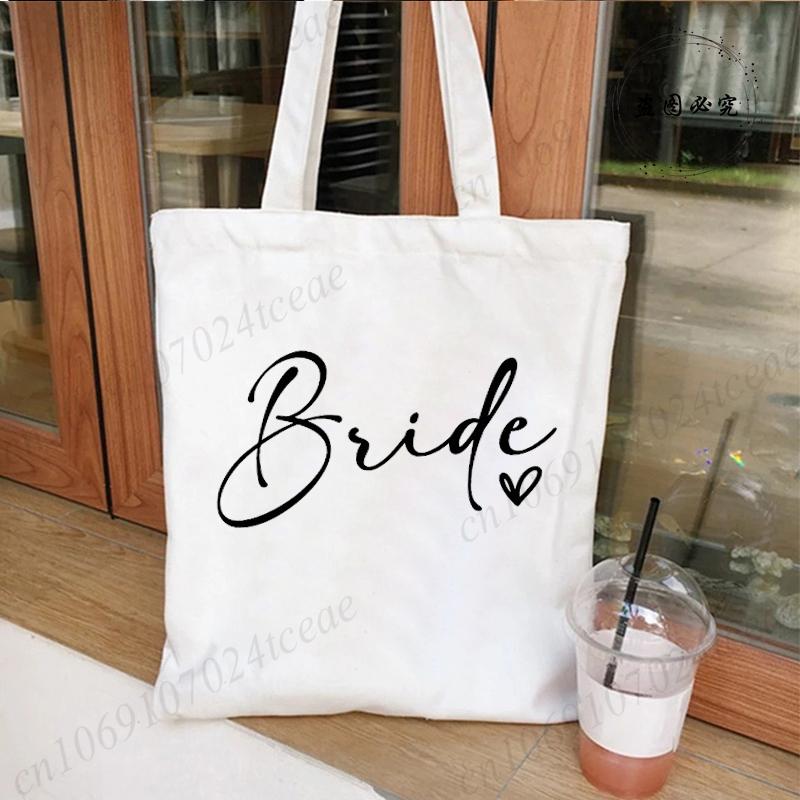 Bridesmaid Print T Shirt for Women Bachelorette Party Fashion Streetwear Tops Vintage Bride Team Tees Tshirt Gifts TT01