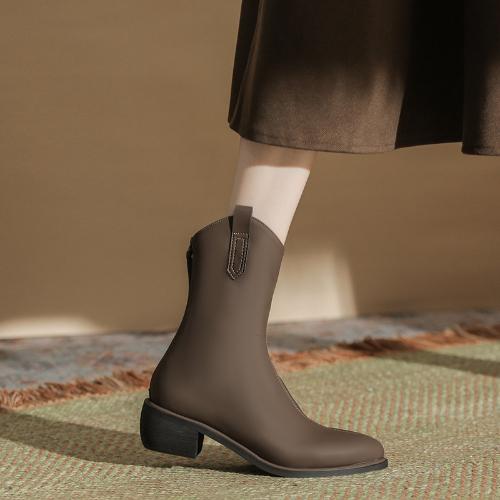 Fashion New British style comfortable boots for women, high heels, autumn and winter thick heels, pointed short boots
