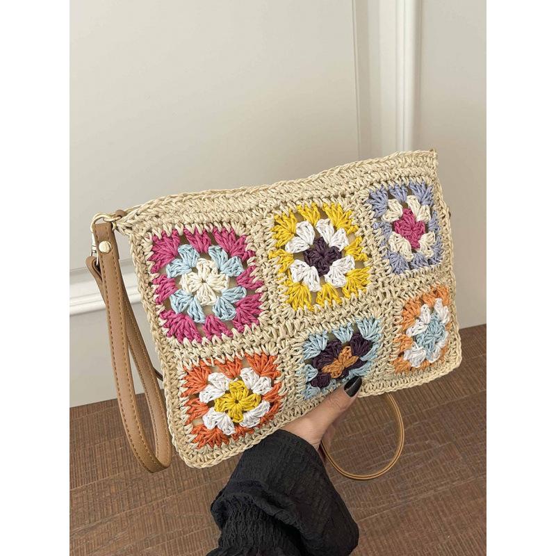 Frühlings-Häkelblumen-Patchwork-Stroh-Quadrattasche - Damen Retro Gewebte Crossbody- und Umhängetasche
