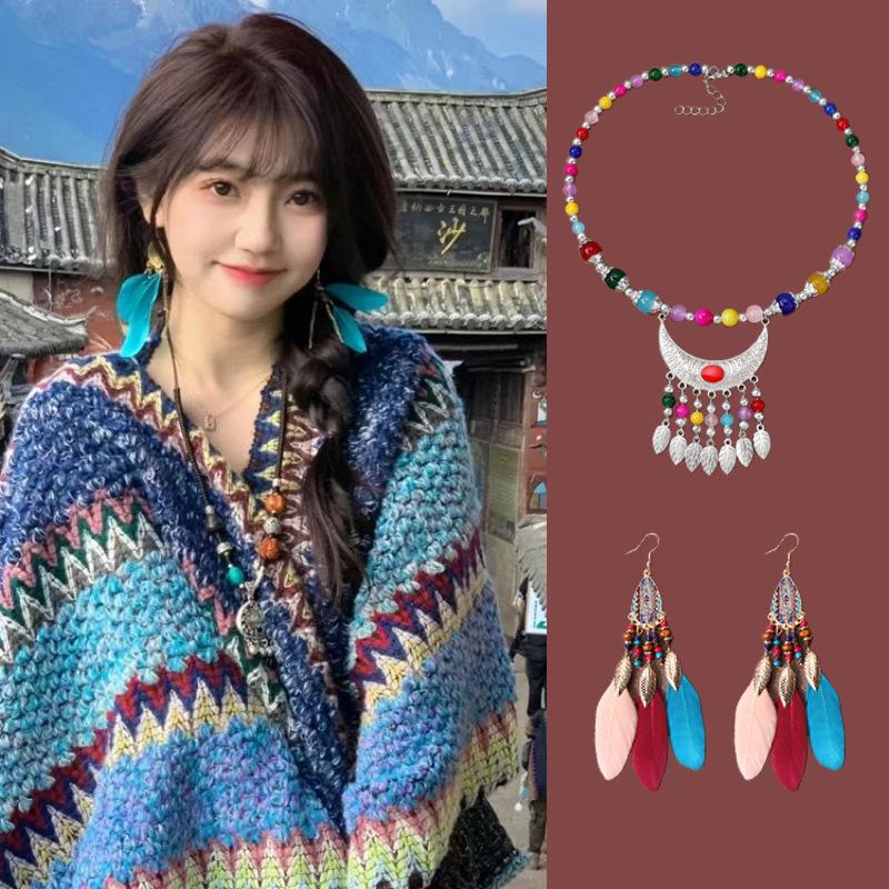 Yunnan Retro Tassel Shawl - Women's Autumn/Winter Cape Scarf for Travel & Vacation