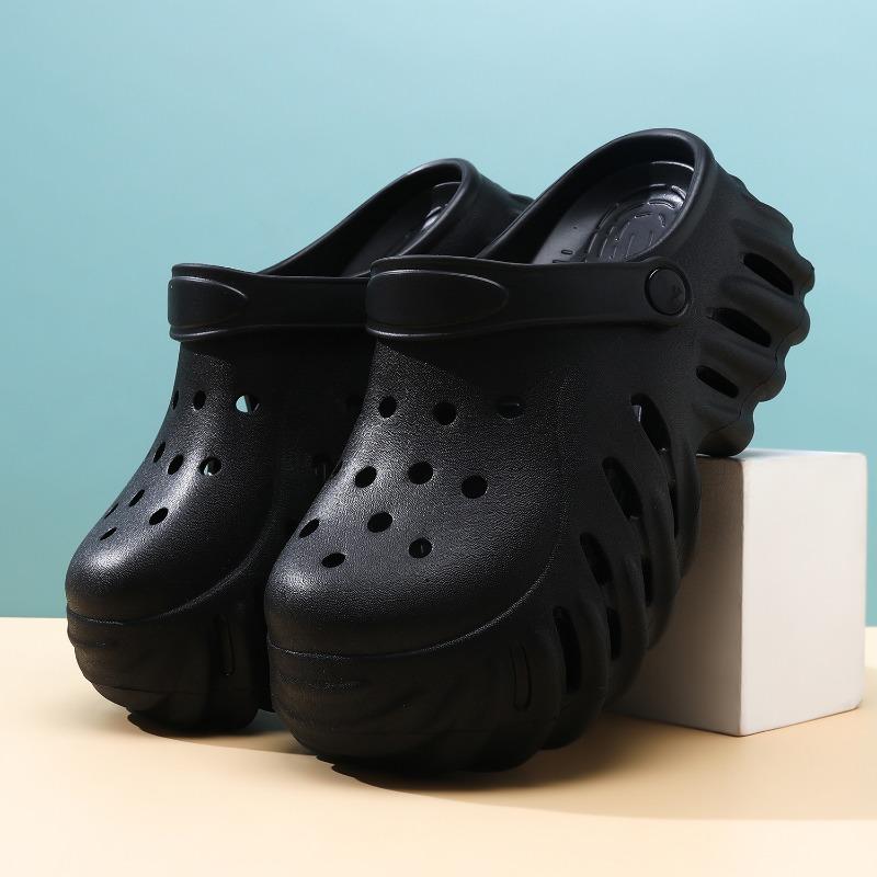 Couple Hole Shoes Men's and Women's Garden Shoes Bag Head Drag EVA Beach Shoes Breathable Sandals Two Wear Cool Slippers Non-slip