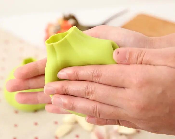 Garlic peeler creative kitchen silicone soft garlic peeler garlic peeling tool simple and convenient kitchen gadgets