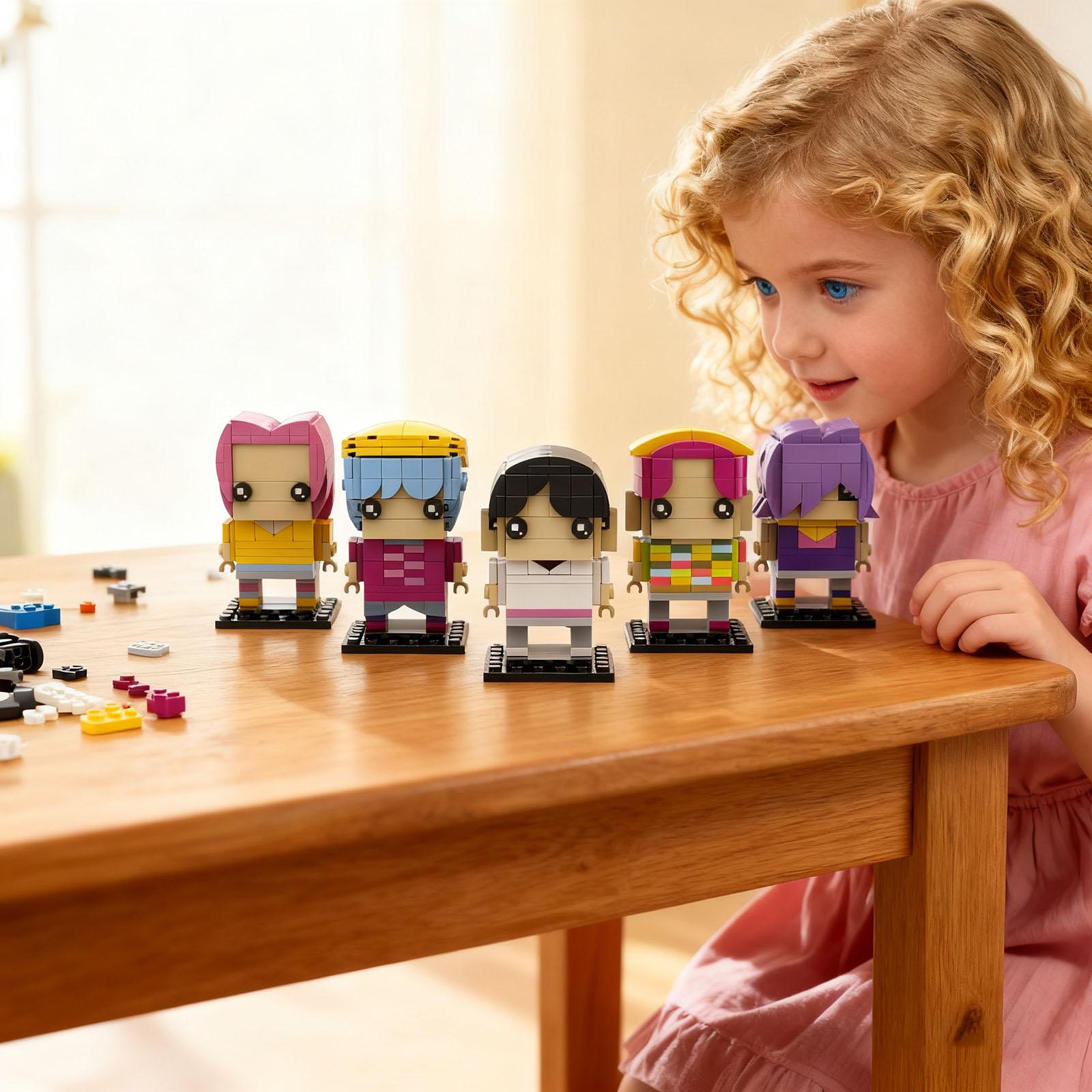 

Cute Cartoon Character Building Set - Colorful Plastic Brick Toys For Kids, Perfect Gift For Children With Adorable Figure Designs One Size белый