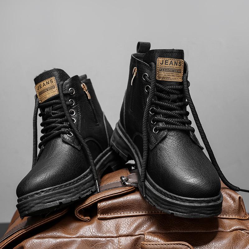 Luksuriøse menn ankelstøvler Retro britiske høye toppstøvler for menn mote skinnsko av høy kvalitet 2024 Nye utendørs menn motorsykkelstøvler