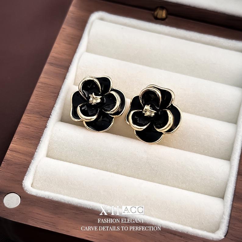 Elegant Gold-Plated Black Zircon Stud Earrings - Niche Design for a Luxurious Fashion Statement