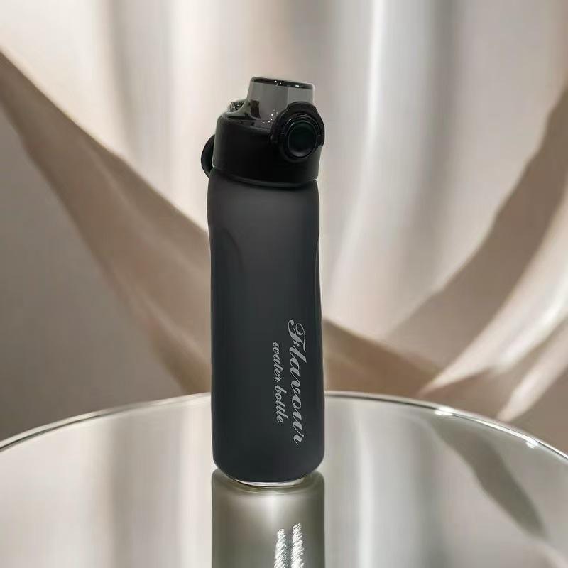 

Дитяча пляшка для води з фруктами: Без цукру, Без калорій, Ароматизована соломинка, Двоколірний градієнт (Продається окремо: Каблучка) 720ml чорний