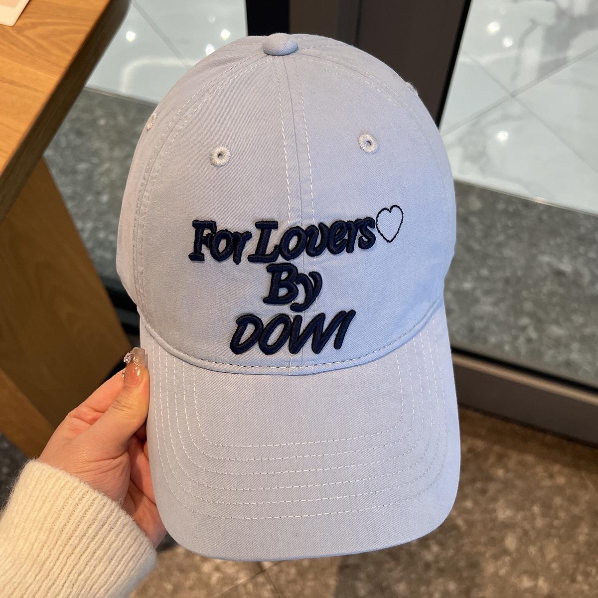 

Korean Version Letter Embroidery Soft Top Baseball Cap Both Men Women Versatile Easy To Wear With A Small Face Sun Protection Hat Head Adjustable небо синє кольору