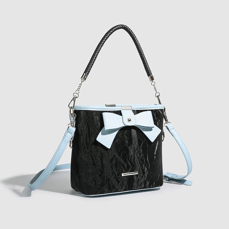 Niche Design Commuter Shoulder Bag All Crossbody Bag Fashion Retro Bow Bucket Bag Woman