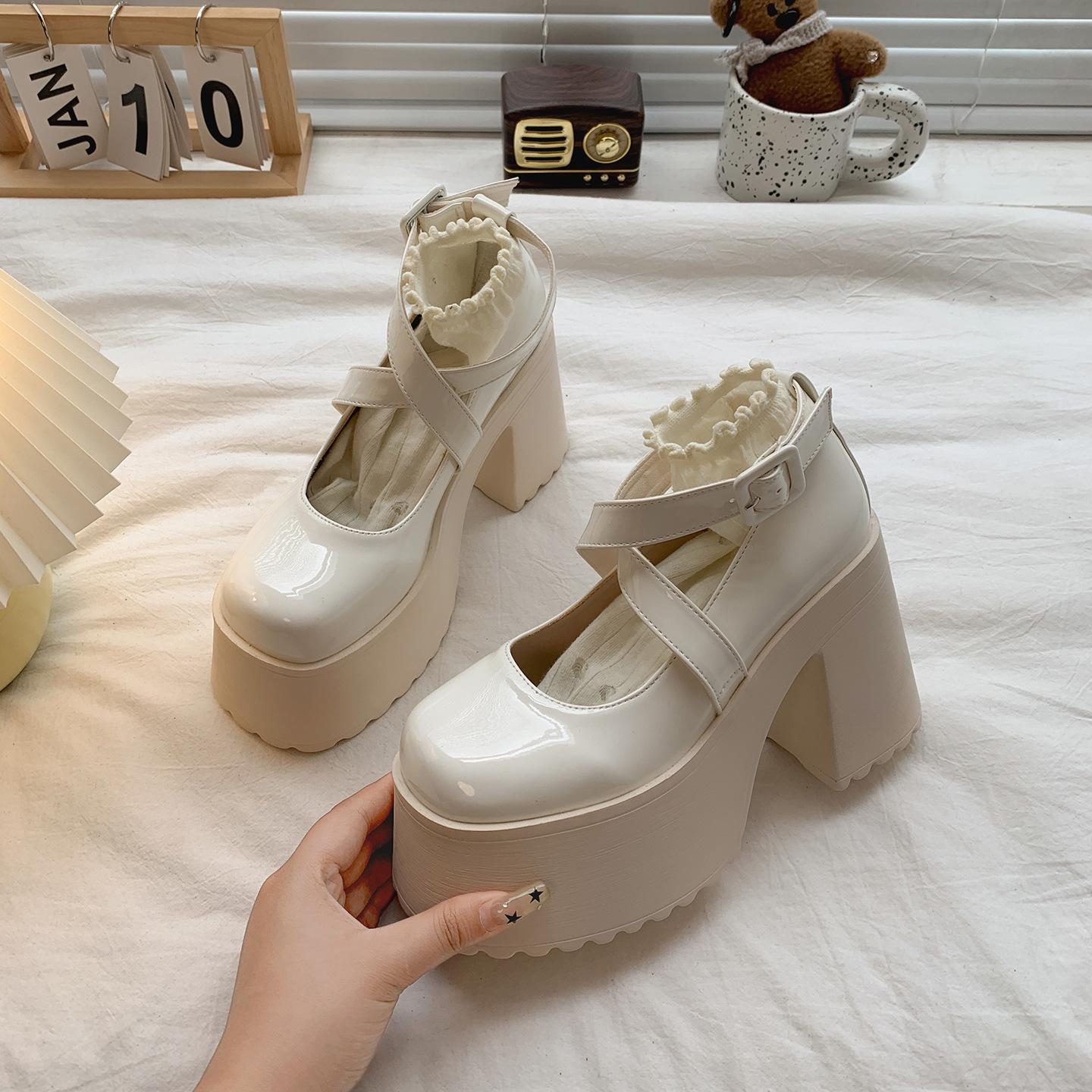 

Ретро британский стиль толстый высокий каблук jk маленькие кожаные туфли женские 2025 новые осенние с юбкой универсальные увеличивающие рост туфли Мэри Джейн 39 бежевый