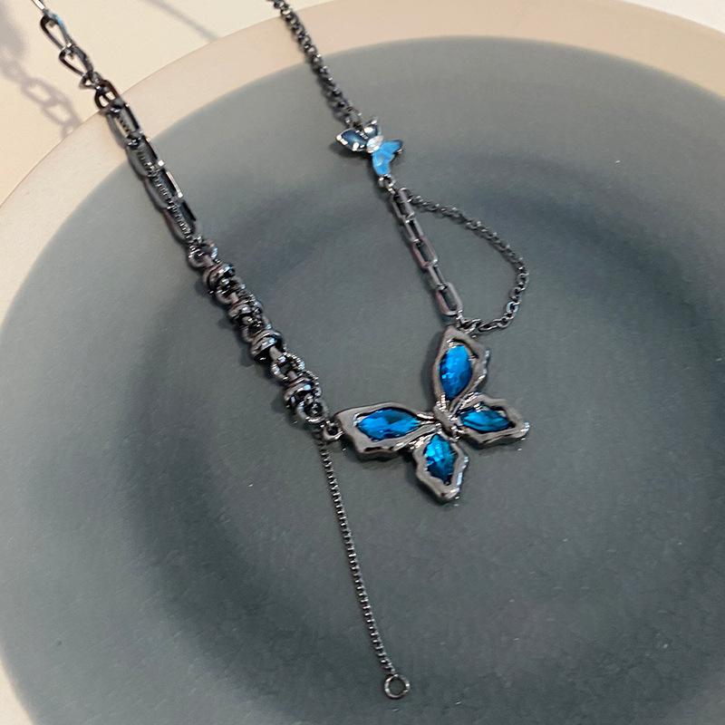 

Новое панк-ожерелье-бабочка в стиле тяжелой промышленности, изысканное, высококлассное, легкое, роскошное, нишевое, цепочка для ключиц, универсальная темпераментная бижутерия