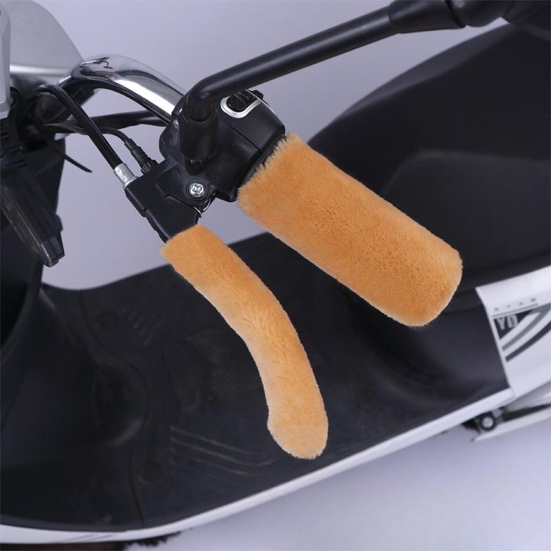 

Новая гранулированная флисовая имитация плюшевой накладки на руль, противоскользящая, защита рук и тепло, универсальная для электровелосипедов, мотоциклов и трехколесных велосипедов Faux fur yellowish-brown