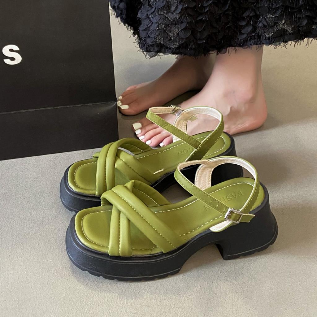 Thick-soled Versatile Sandals 2025 New Summer Wear Women's Versatile Small High-heeled Sandals