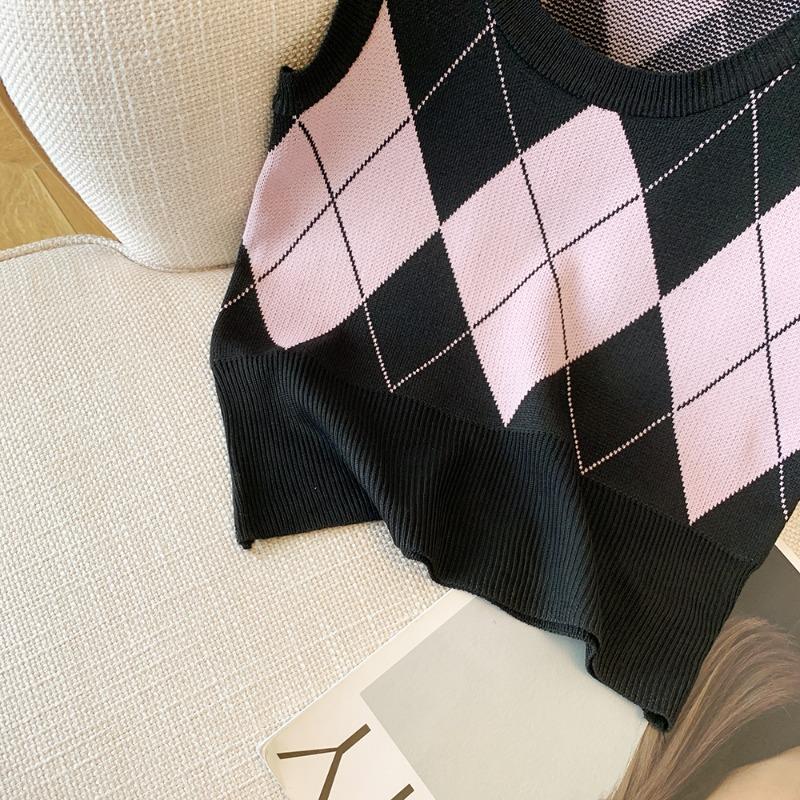 Autumn Fashion Casual Argyle Knitted Sweater Vest Women Winter Retro Sleeveless Pullover Sweater Women Waistcoat  Round Neck Knitwear Vests 24821