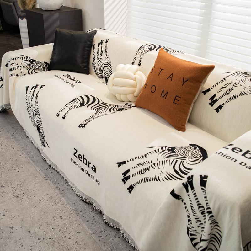 Простой четырехсезонный чехол для дивана из синели с защитой от кошачьих царапин — фото 3