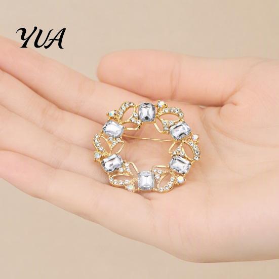 Elegant Shirt Pin Women Rhinestone Hollow Wreath Brooch, Dainty Decorative Badge Bag Decoration Pin, Sweater Cardigan Coat Dress Jewelry Accessories