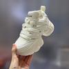 Showing feet small sports dad shoes new autumn mesh breathable thick-soled sports casual shoes difficult