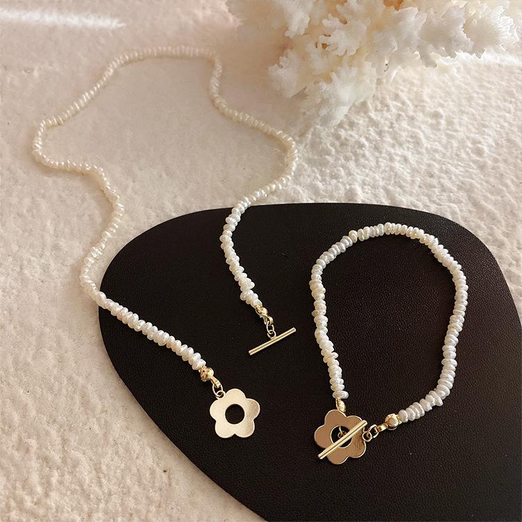 Simple Temperament Freshwater Pearl Metal Flower Neck Chain Collarbone Chain Dongmen Necklace