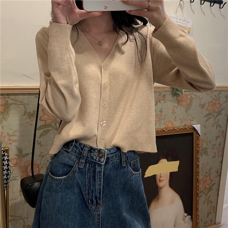 Korean Style V-Neck Knit Cardigan with Sleeves - Women's Versatile Short Sweater Coat for Spring & Autumn