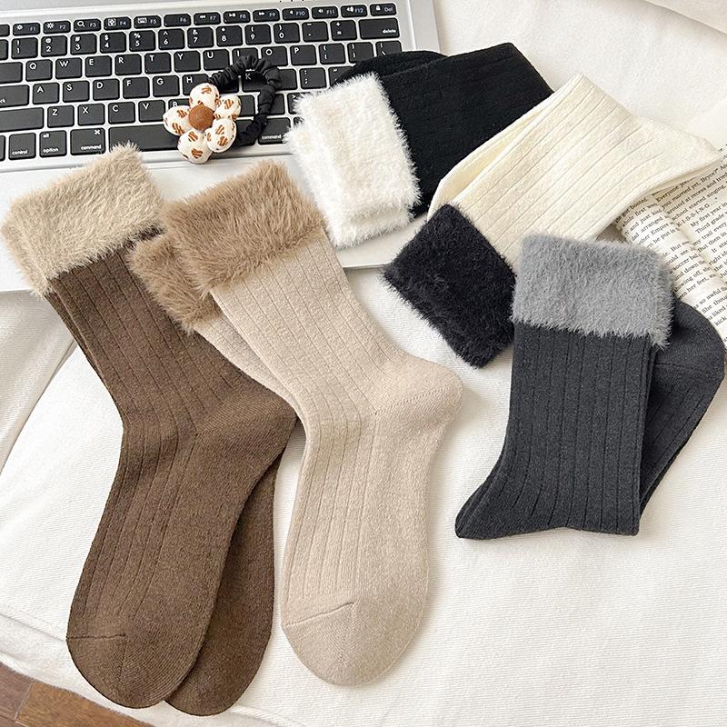 Women's Autumn/Winter Mid-Calf Wool Socks - Color Block Mink Velvet, Plush, Thick, Warm, Retro Stacked Design