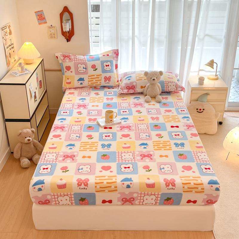 Cute Cartoon Bear Pattern Flannel Fitted Sheet Set Warm Breathable Super Soft Deep Pockets Mattress Cover for Kids Boys Girls