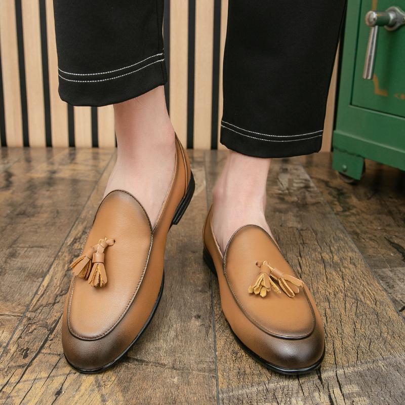 Fashion New Red Men Tassel Loafers Leather Formal Shoes Elegant Dress Shoe Simple Slip On Man Casual Shoes Footwear Large Size 47