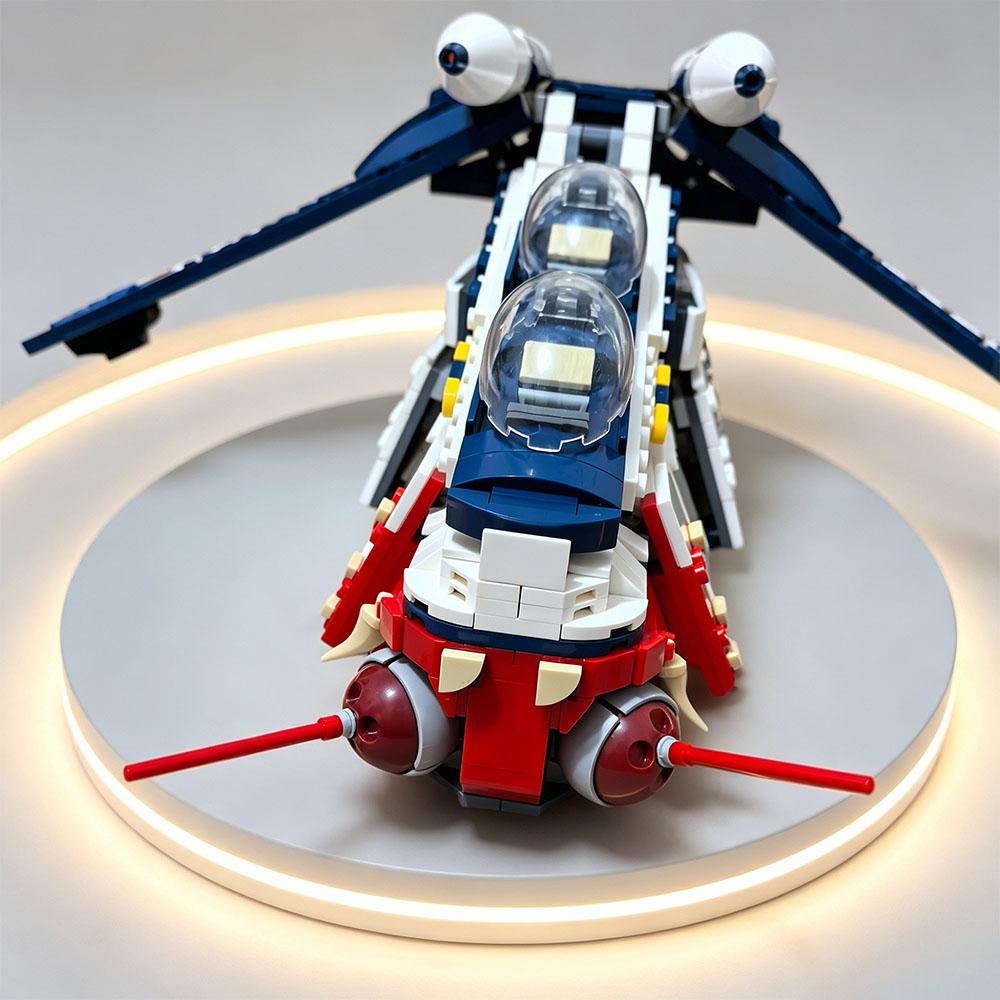 MOC 1129PCS MOC Space The Clone Wars Republic Attack Gunship Building Blocks Coruscant Bricks Festival Party Gifts