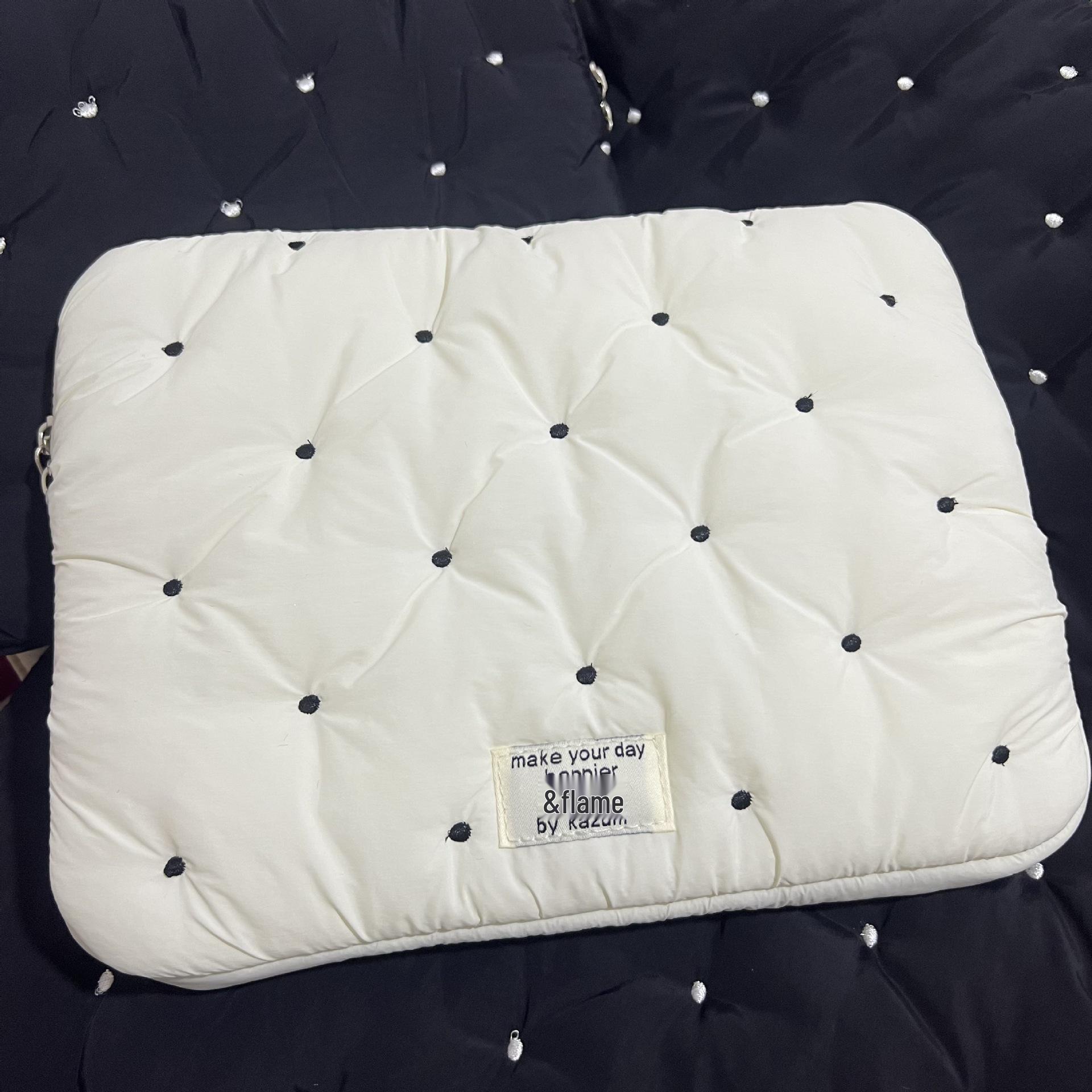Korean Embroidered Polka Dot Tablet & Laptop Sleeve (11/13/15 Inch) for Women 11 Inch белый