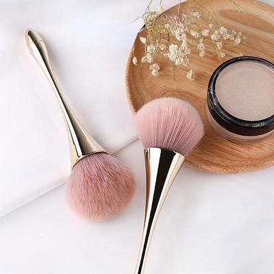 4 Colors Soft Large Foundation Brush Rose Gold Small Waist Makeup Brush Portable Beauty Styling Tools Blush Brush Eyeshadow Brush Foundation Brush