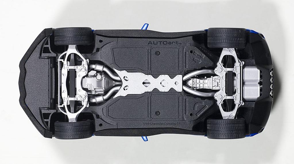 AUTOart Chevrolet Corvette Z06 Hotový produkt 1/18 (C7) (Modrý)