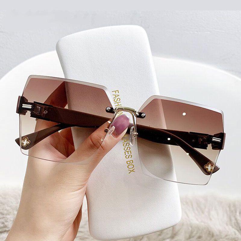 2024 High-End Women's Anti-UV Sunglasses for Driving - Stylish Big Face Slimming Design